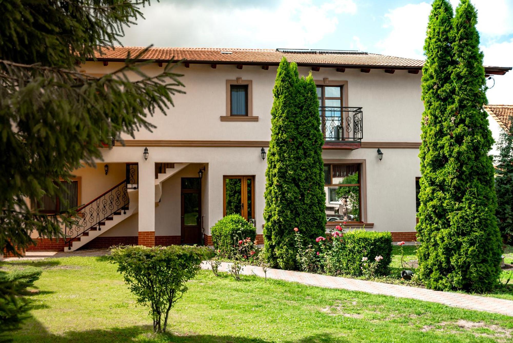 Boutique Marlen Bed and Breakfast Ghimbav Buitenkant foto