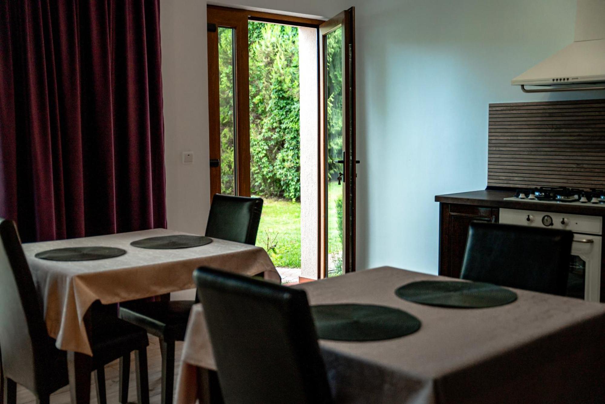 Boutique Marlen Bed and Breakfast Ghimbav Buitenkant foto