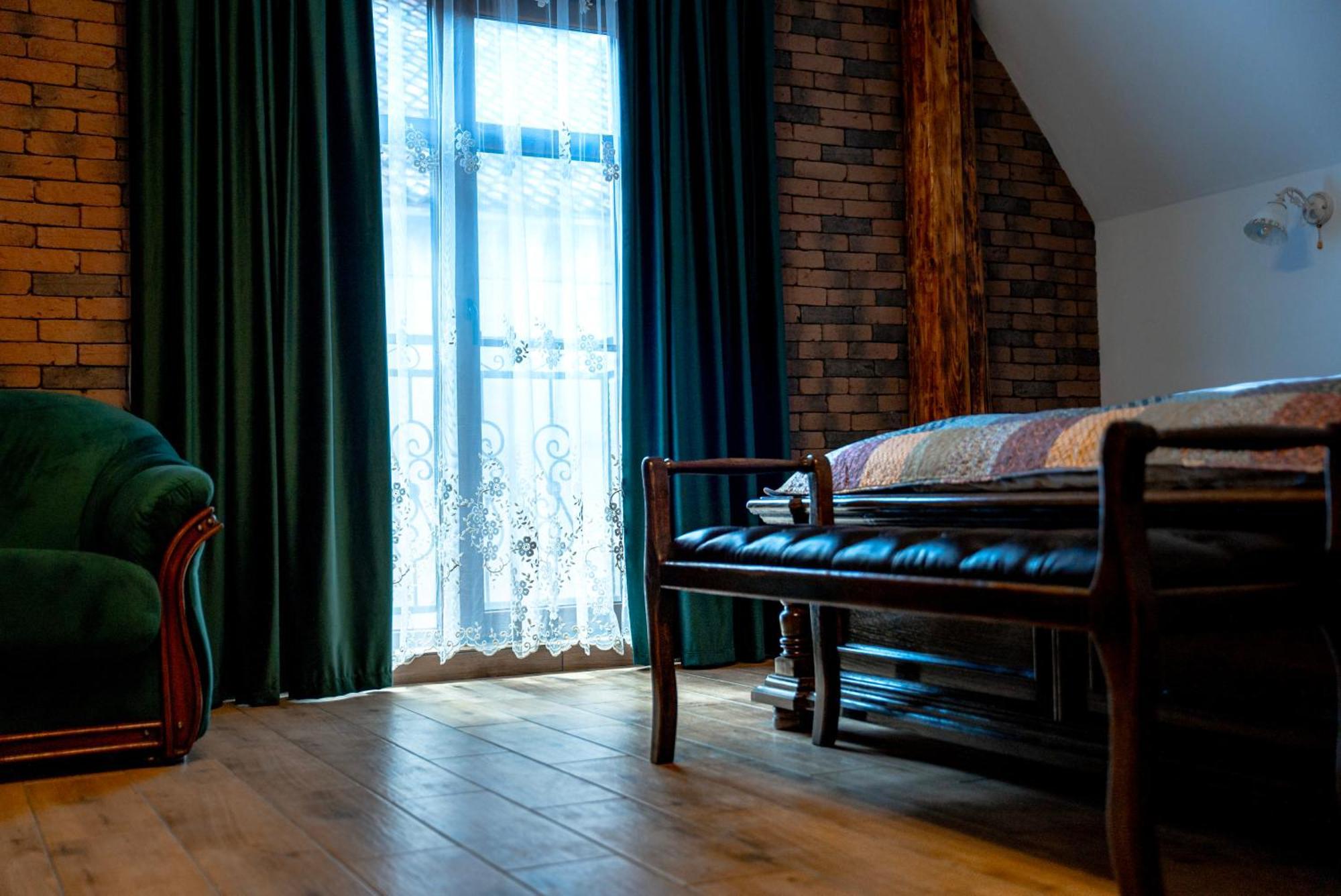 Boutique Marlen Bed and Breakfast Ghimbav Buitenkant foto