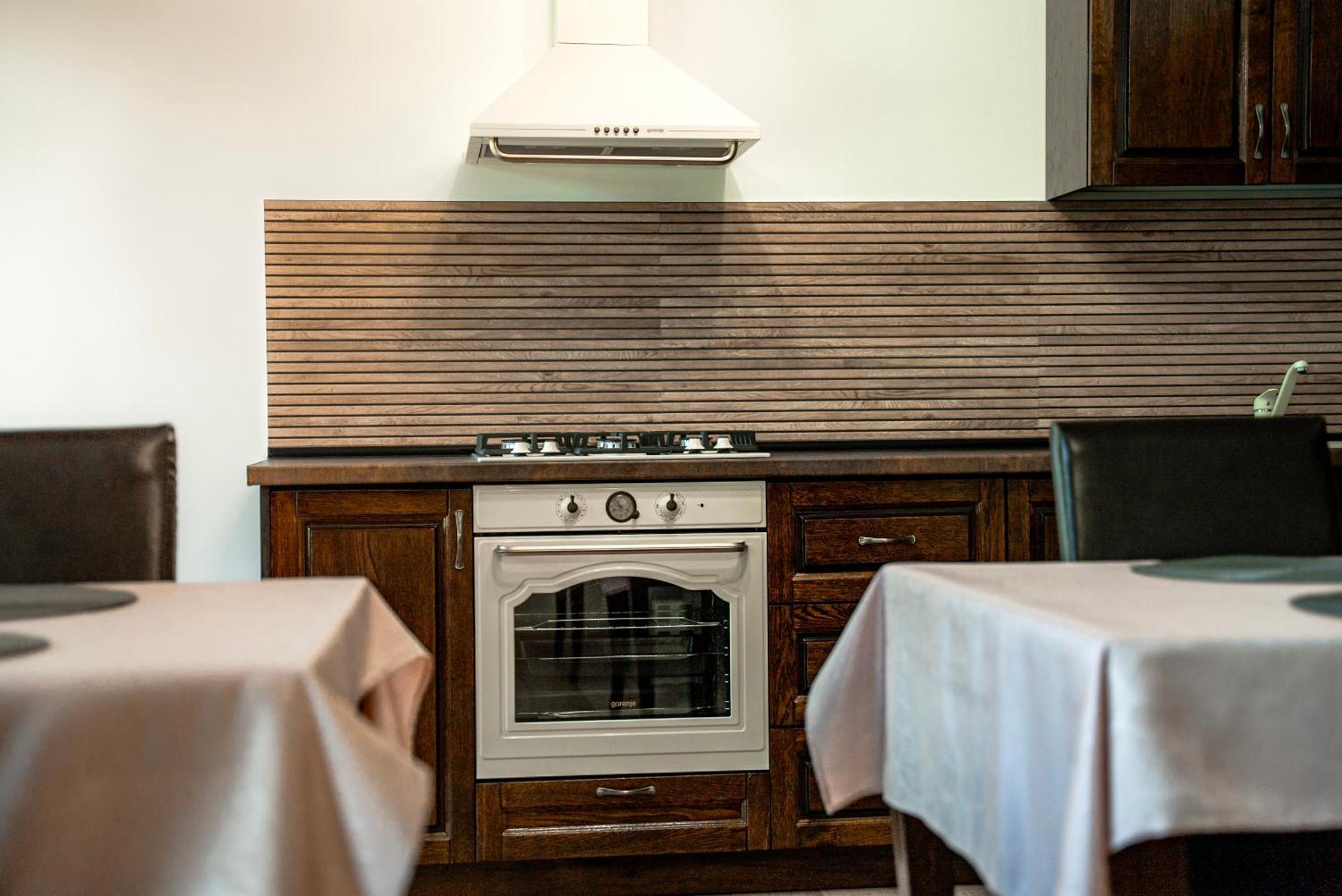 Boutique Marlen Bed and Breakfast Ghimbav Buitenkant foto