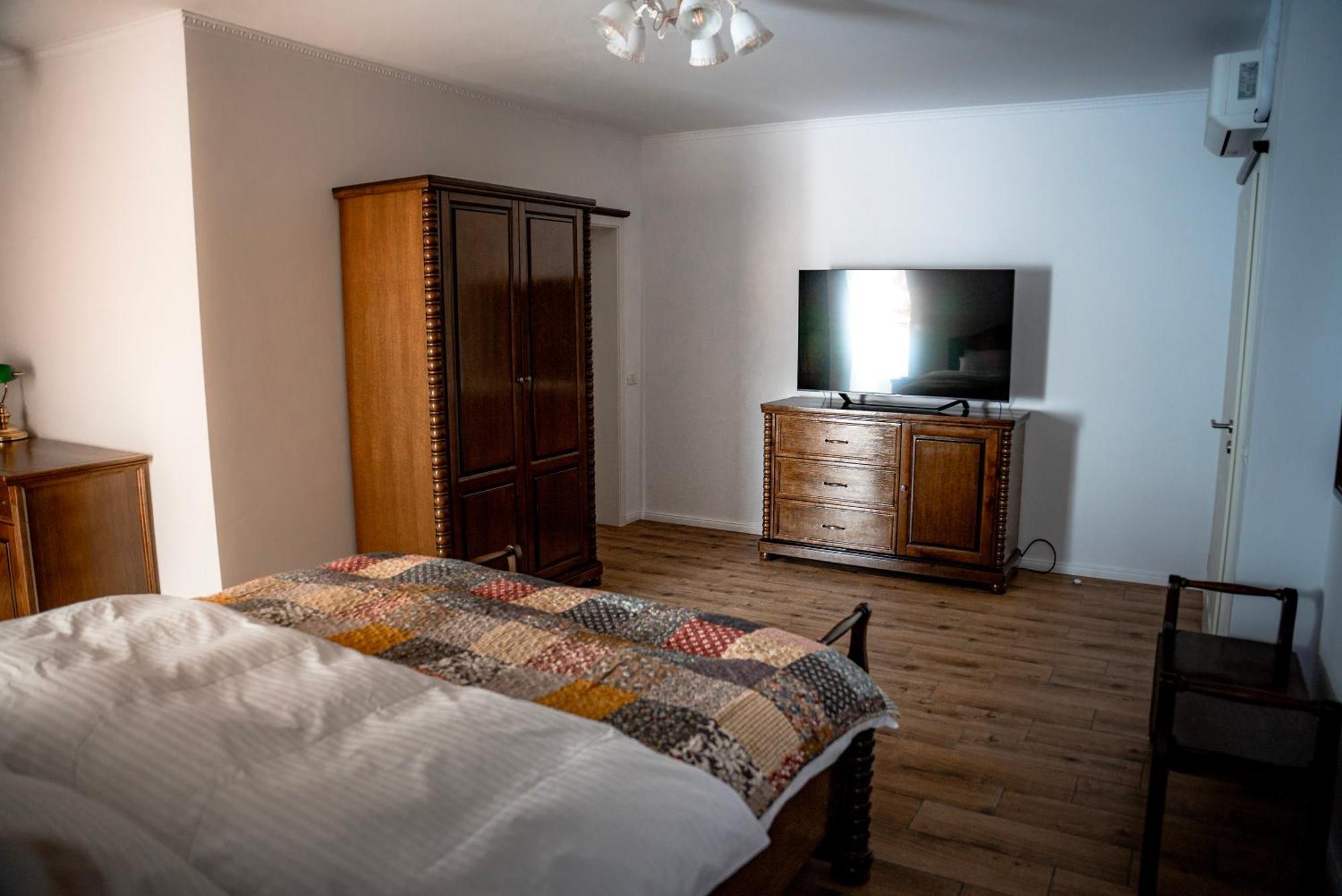 Boutique Marlen Bed and Breakfast Ghimbav Buitenkant foto