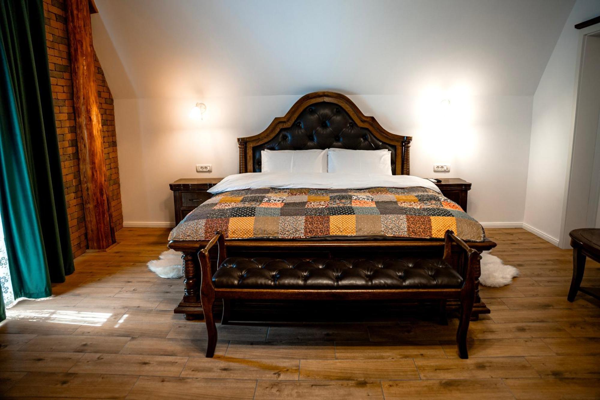 Boutique Marlen Bed and Breakfast Ghimbav Buitenkant foto