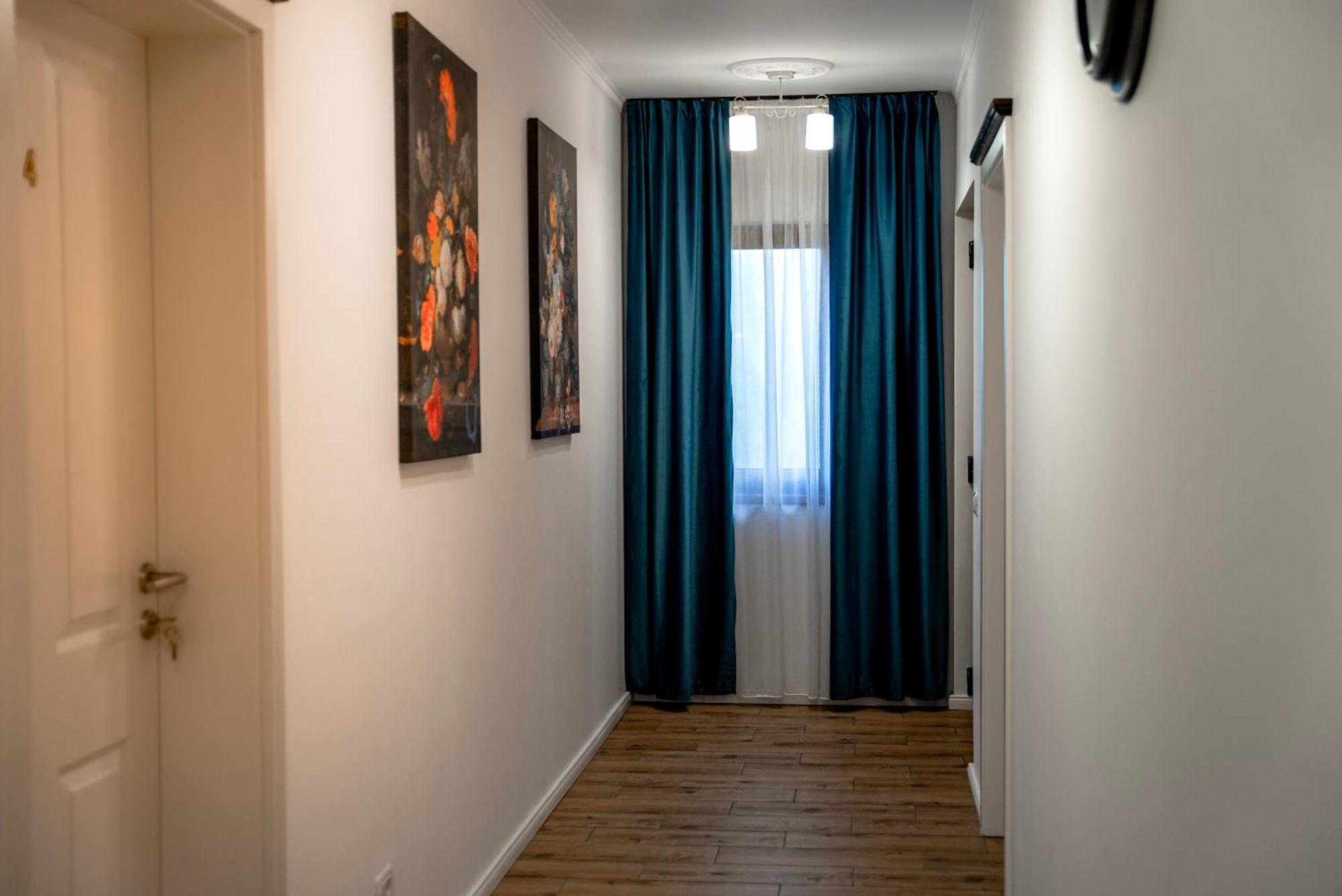 Boutique Marlen Bed and Breakfast Ghimbav Buitenkant foto