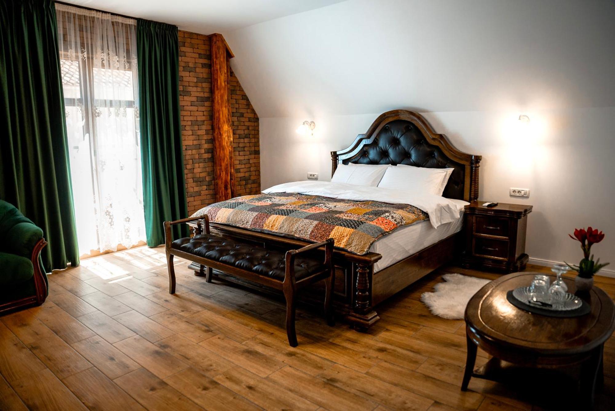 Boutique Marlen Bed and Breakfast Ghimbav Buitenkant foto